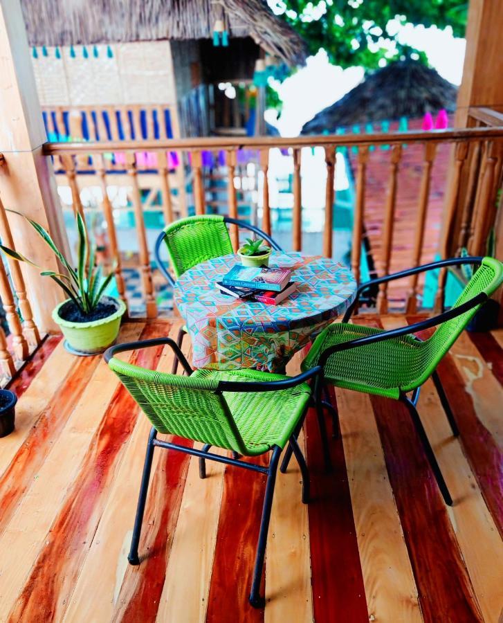 Smallfry'S Beach Resort Calatrava  Extérieur photo